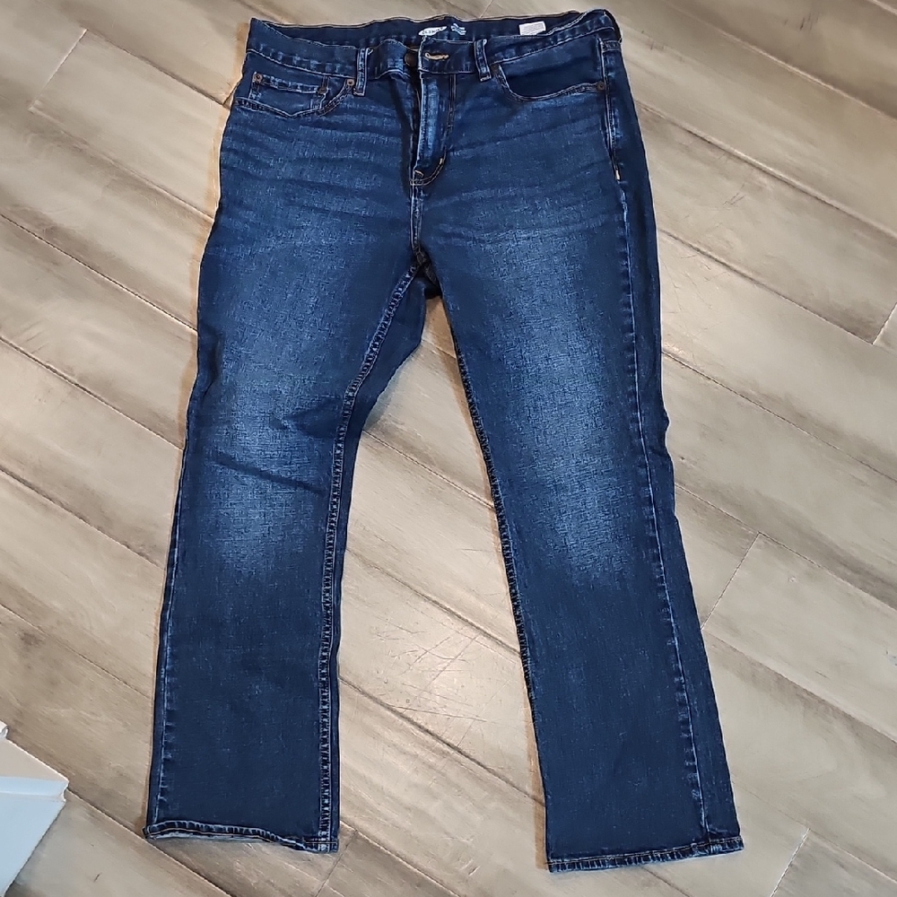 Old Navy Straight-Leg Jeans in Dark Blue Wash